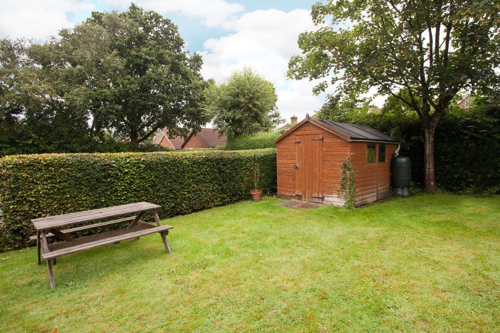 Hampden Lodge, Hailsham road, Heathfield, East Sussex, TN21 8AE