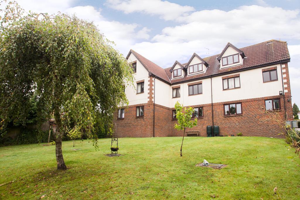 Hampden Lodge, Hailsham road, Heathfield, East Sussex, TN21 8AE
