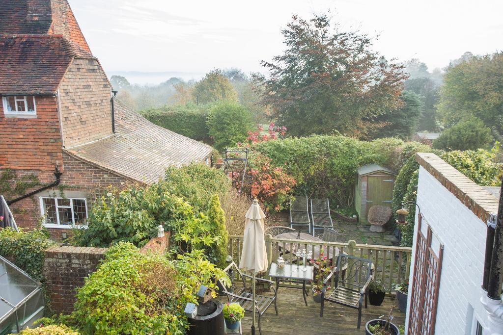 High Street, Rotherfield, East Sussex, TN6 3LJ Foresters Estate