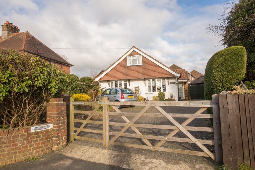 Mutton Hall Lane, Heathfield, East Sussex, TN21 8NU Foresters Estate