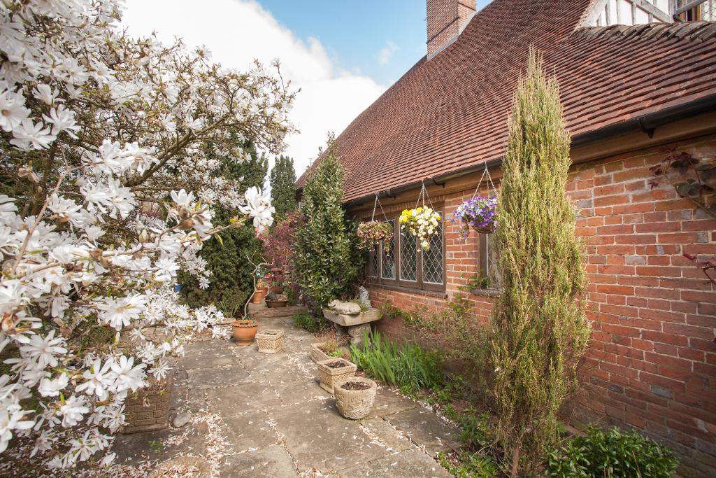 Hanging Birch Lane, Horam, East Sussex, TN21 0PD Foresters Estate