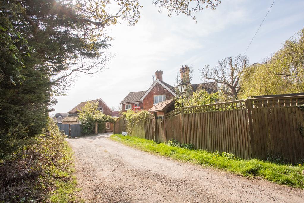 _, Horam, East Sussex, TN21 0JG Foresters Estate Agents Heathfield