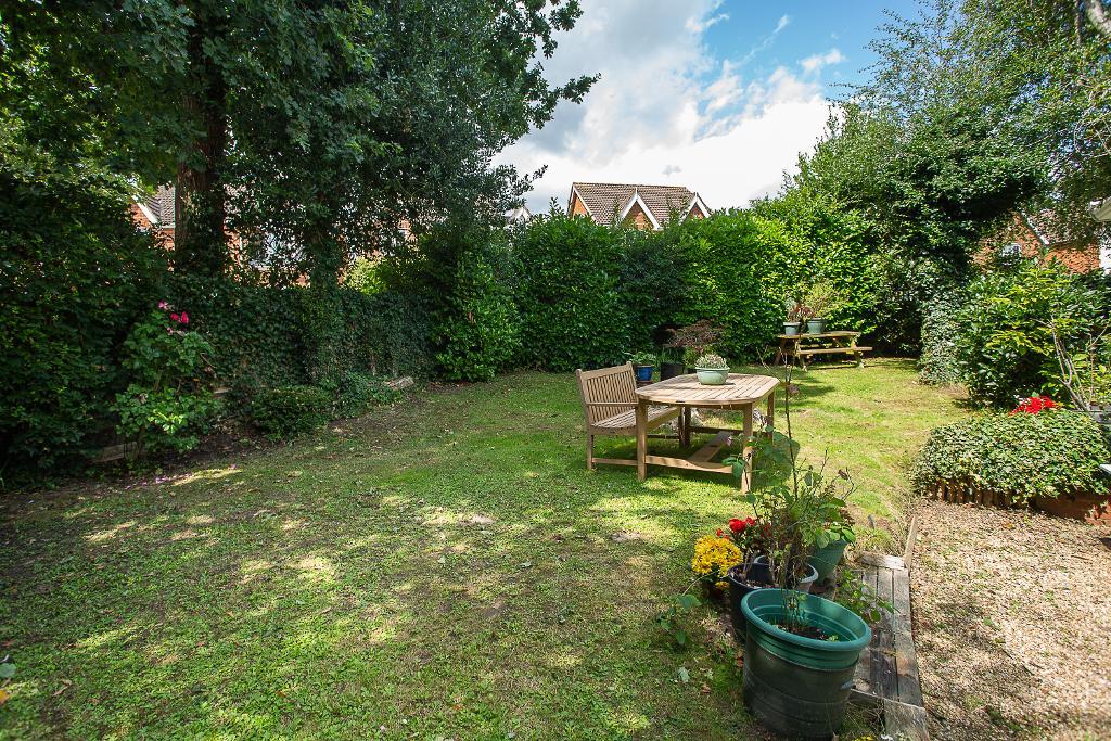 Cherry Gardens, Heathfield, East Sussex, TN21 8XZ Foresters Estate