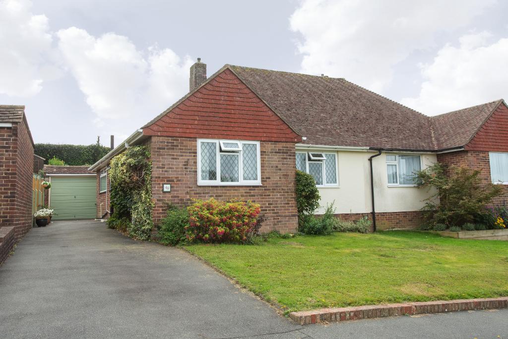 Downs View, Heathfield, East Sussex, TN21 8PF Foresters Estate Agents