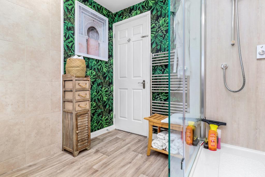 Gorse Hill, Broad Oak, Heathfield, East Sussex, TN21 8TP Foresters Estate Agents Heathfield