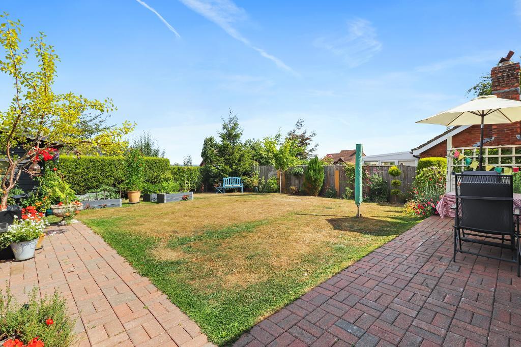 Gorse Hill, Broad Oak, Heathfield, East Sussex, TN21 8TP Foresters Estate Agents Heathfield