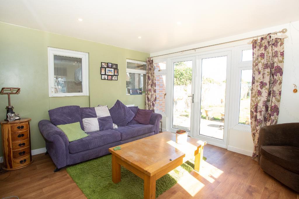 Lower Dicker, Hailsham, East Sussex, BN27 4BY Foresters Estate Agents