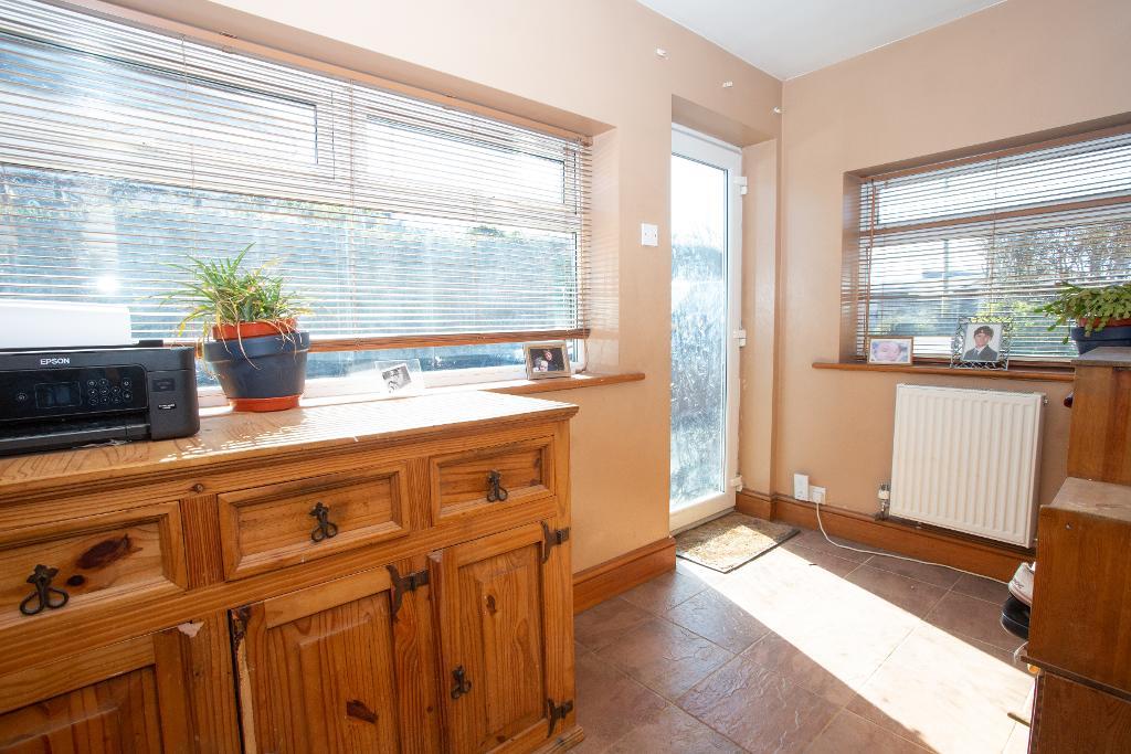 Lower Dicker, Hailsham, East Sussex, BN27 4BY Foresters Estate Agents