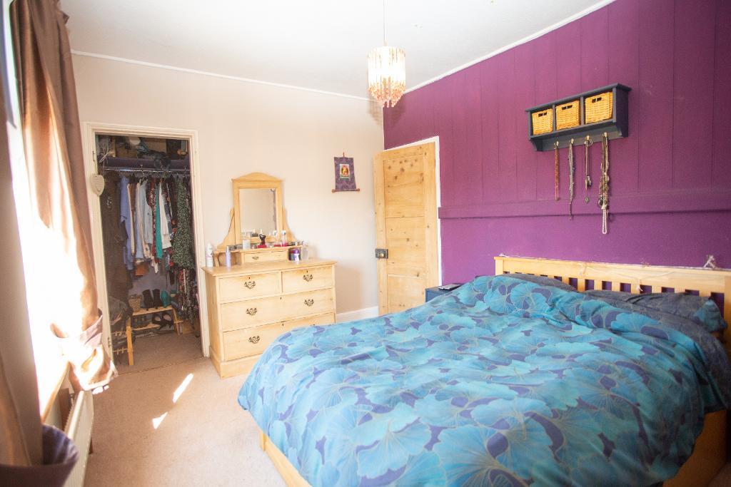 Lower Dicker, Hailsham, East Sussex, BN27 4BY Foresters Estate Agents
