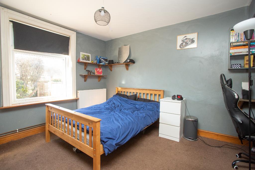 Lower Dicker, Hailsham, East Sussex, BN27 4BY Foresters Estate Agents