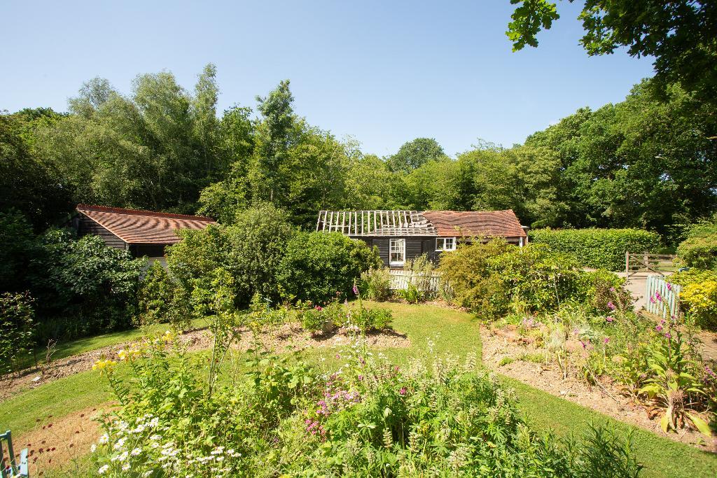 Moat Lane, Waldron, East Sussex, TN21 0RT Foresters Estate Agents Heathfield