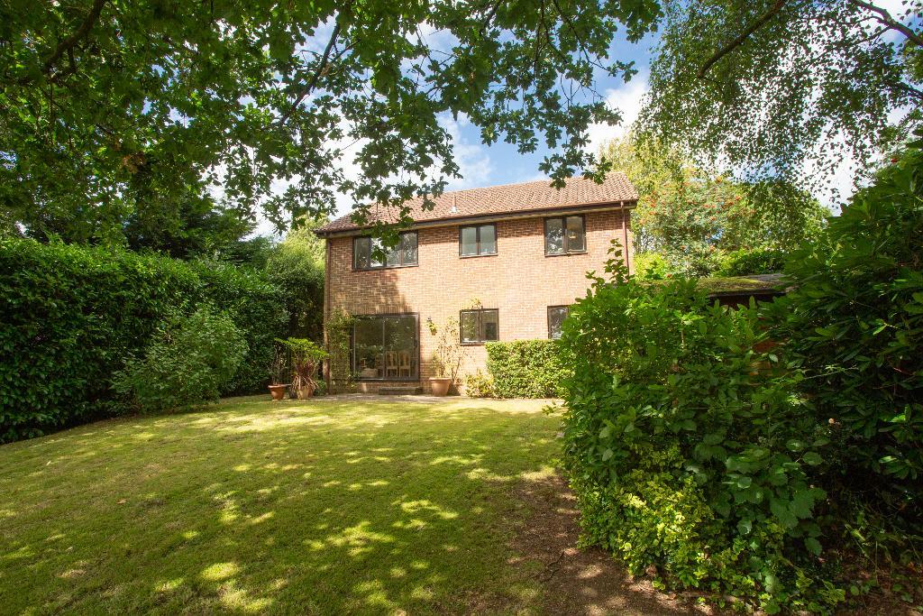 Firwood Rise, Heathfield, East Sussex, TN21 8LX Foresters Estate