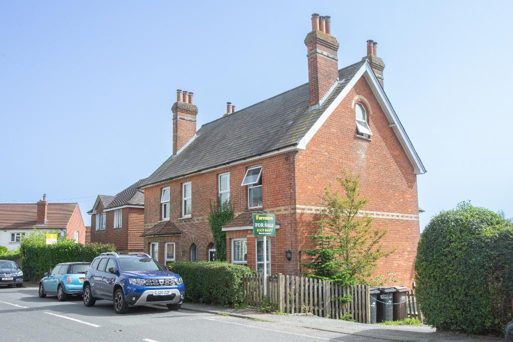 High Street, Cross in Hand, Heathfield, East Sussex, TN21 0SR Foresters Estate Agents Heathfield
