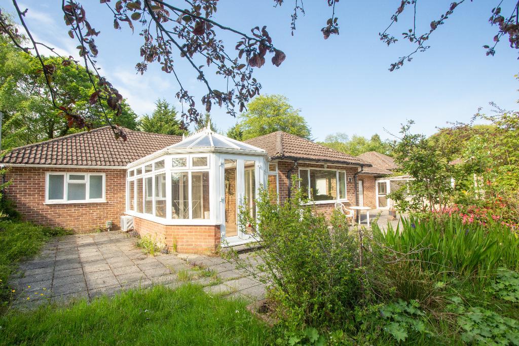 Possingworth Park, Cross in Hand, Heathfield, East Sussex, TN21 0TA Foresters Estate Agents