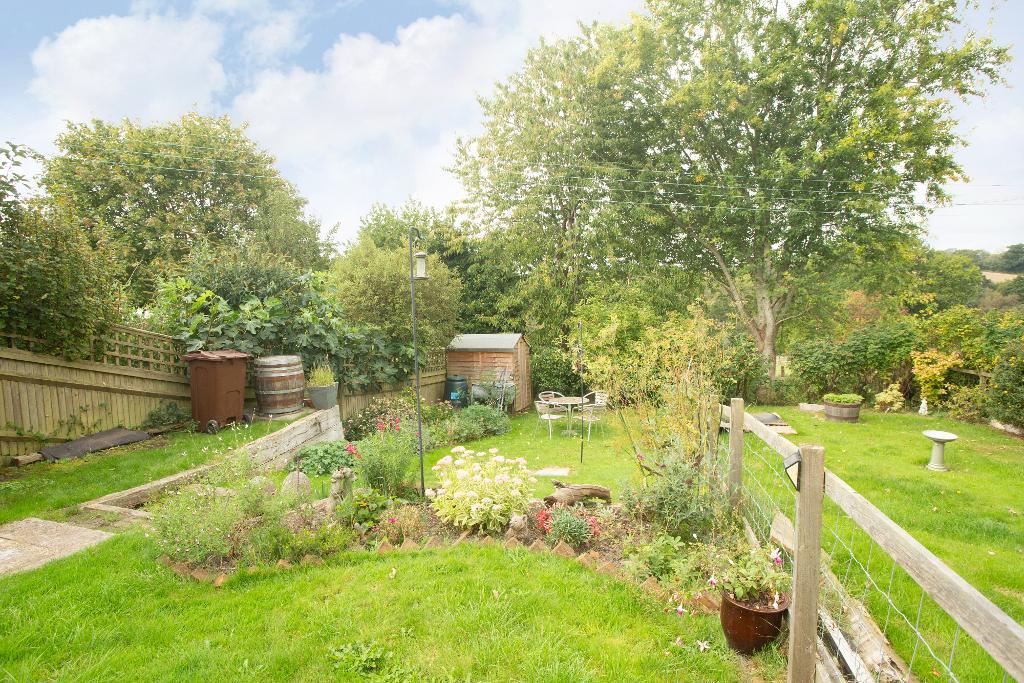 Rushlake Green, Heathfield, East Sussex, TN21 9QE Foresters Estate