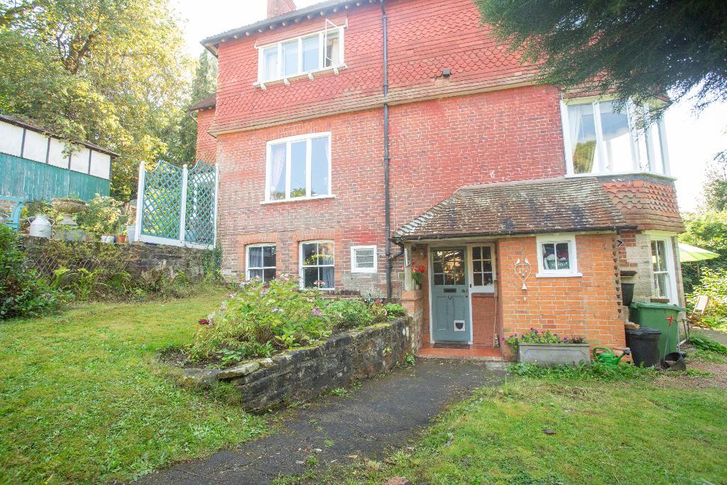 Newick Lane, Mayfield, TN20 6RA Foresters Estate Agents Heathfield