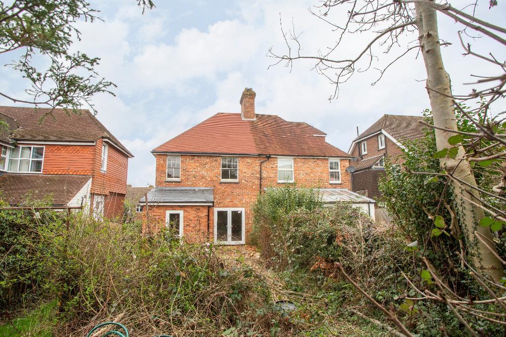 Hailsham Road, Heathfield, East Sussex, TN21 8AD Foresters Estate