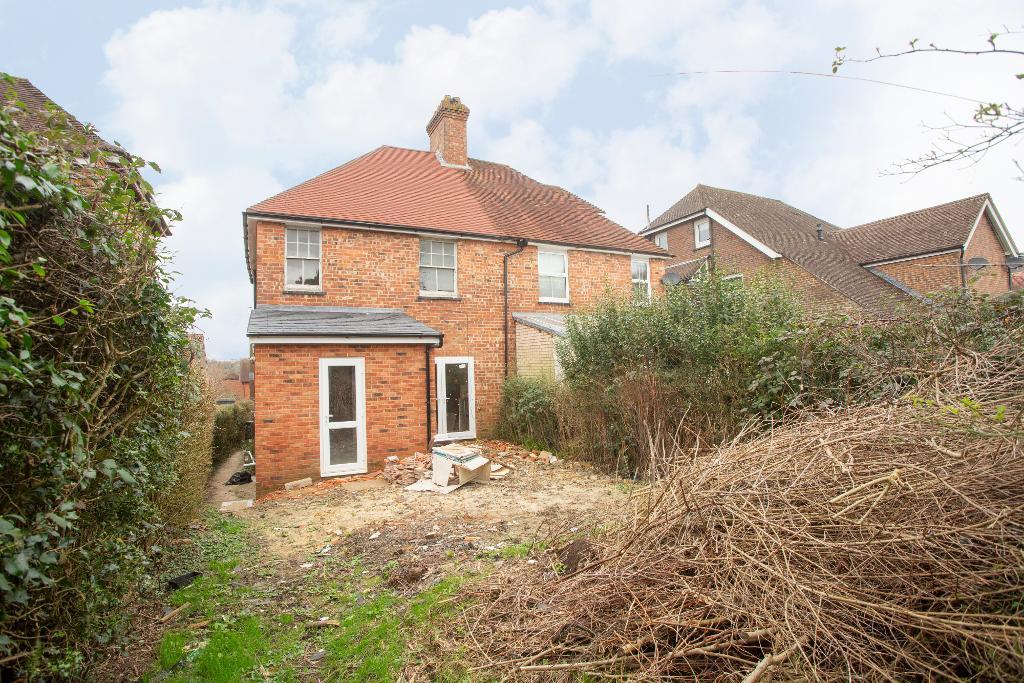 Hailsham Road, Heathfield, East Sussex, TN21 8AD Foresters Estate