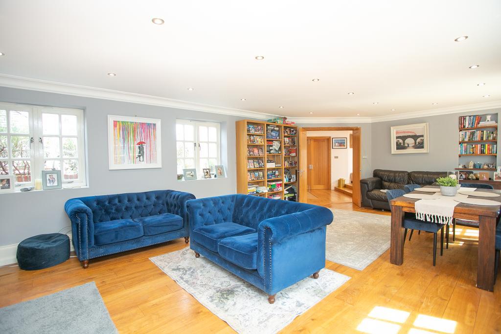 Grove Hill, Hellingly, East Sussex, BN27 4HF Foresters Estate Agents