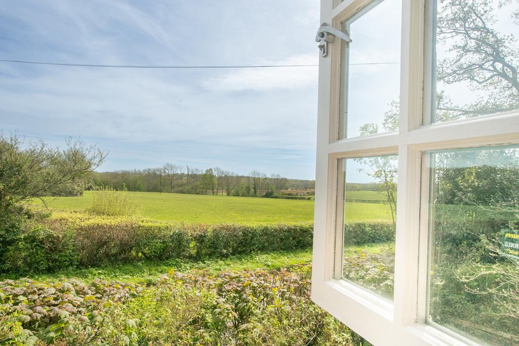 Grove Hill, Hellingly, East Sussex, BN27 4HF Foresters Estate Agents Heathfield