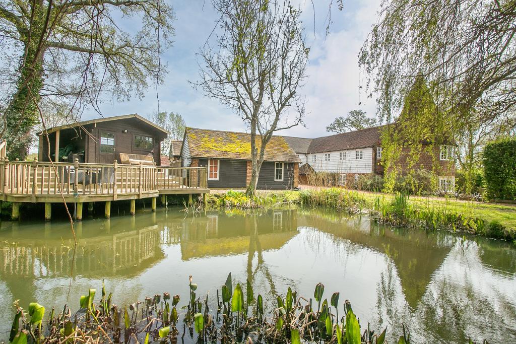 Grove Hill, Hellingly, East Sussex, BN27 4HF Foresters Estate Agents