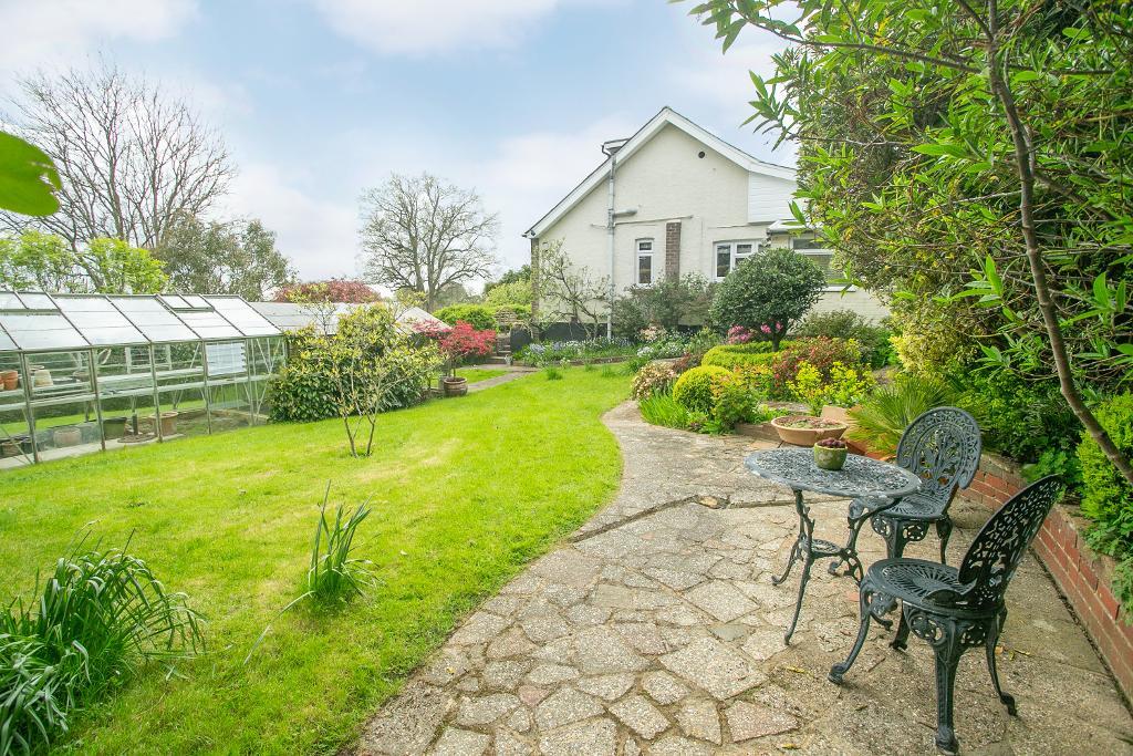 Firgrove Road, CrossinHand, TN21 0SU Foresters Estate Agents Heathfield