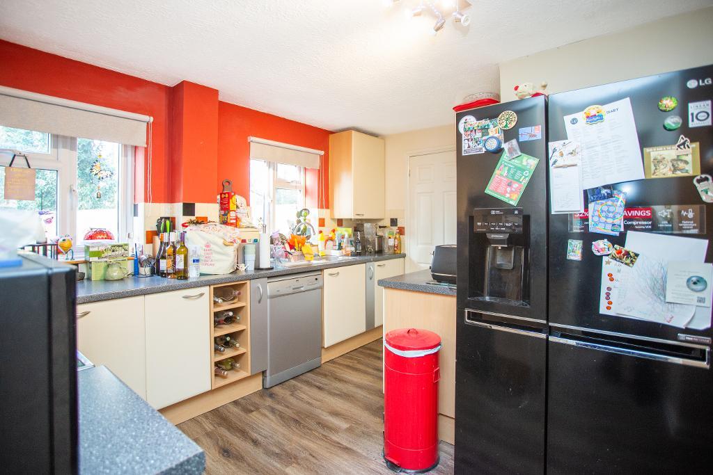 Mill Rise, Robertsbridge, East Sussex, TN32 5EG - Foresters Estate ...